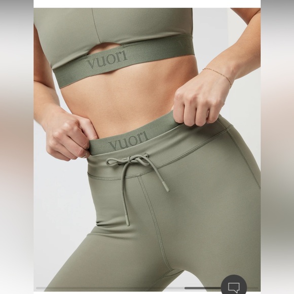 NWT! Vuori Elevate Daily Legging - Picture 4 of 4